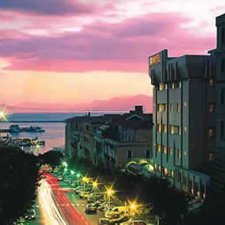 Szálloda Regina Margherita 4*